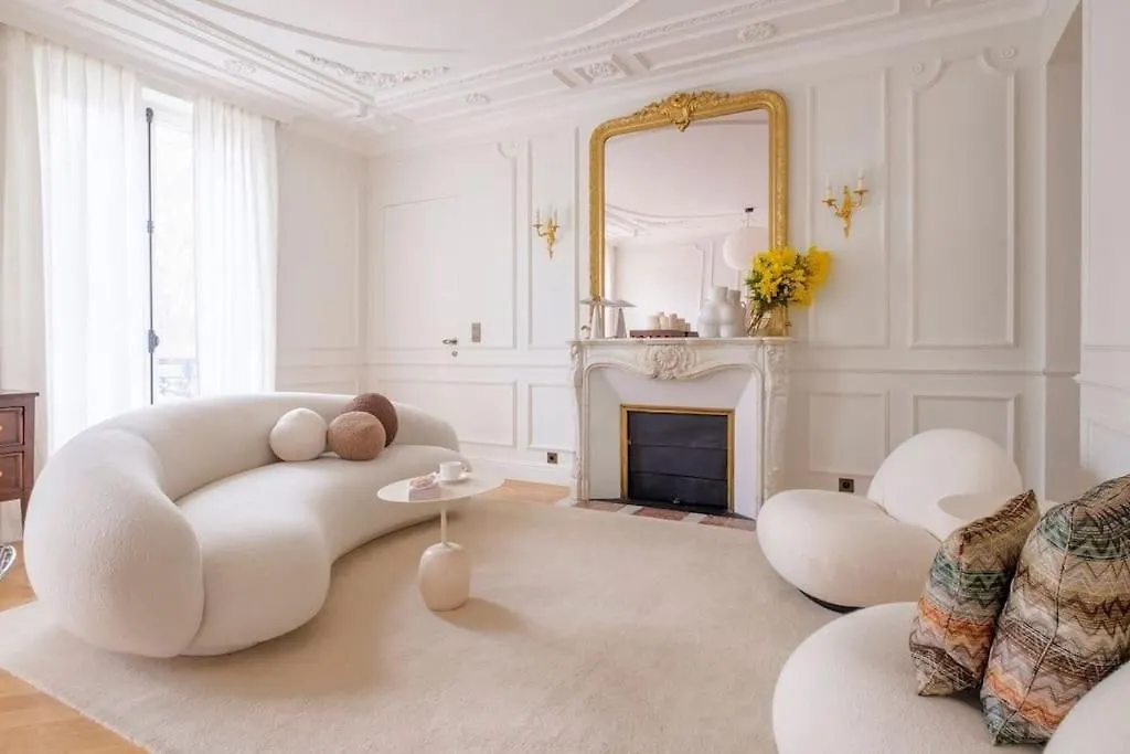Appart Haussmannien Luxe - 2 Chambres, Champs-Elysees Paris